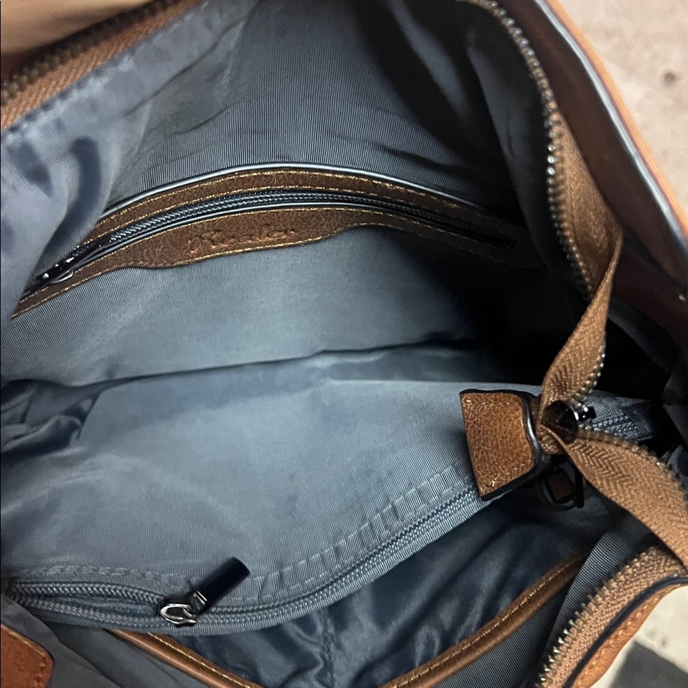 Chic Tan Leather Hobo Bag - Picture 8 of 9